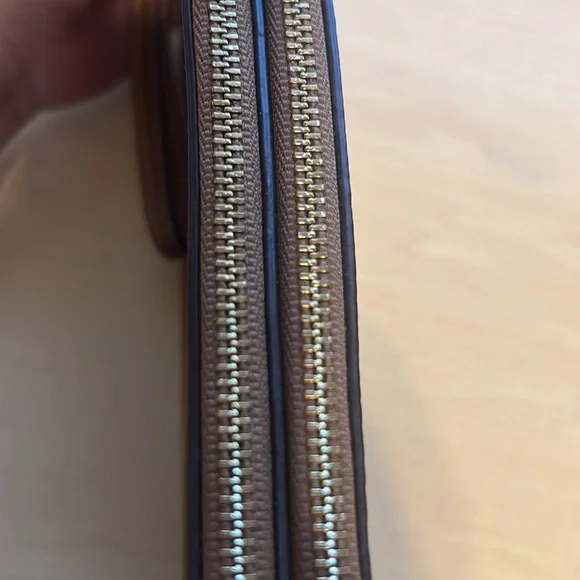 Coach Pebble Leather Wallet Wristlet - Picture 3 of 5